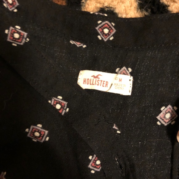 Button up hollister shirt - Picture 4 of 5